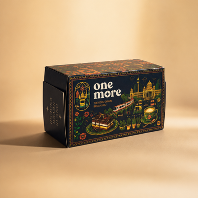 Mini Cheesecake Box - Pistachio & Lotus Biscoff